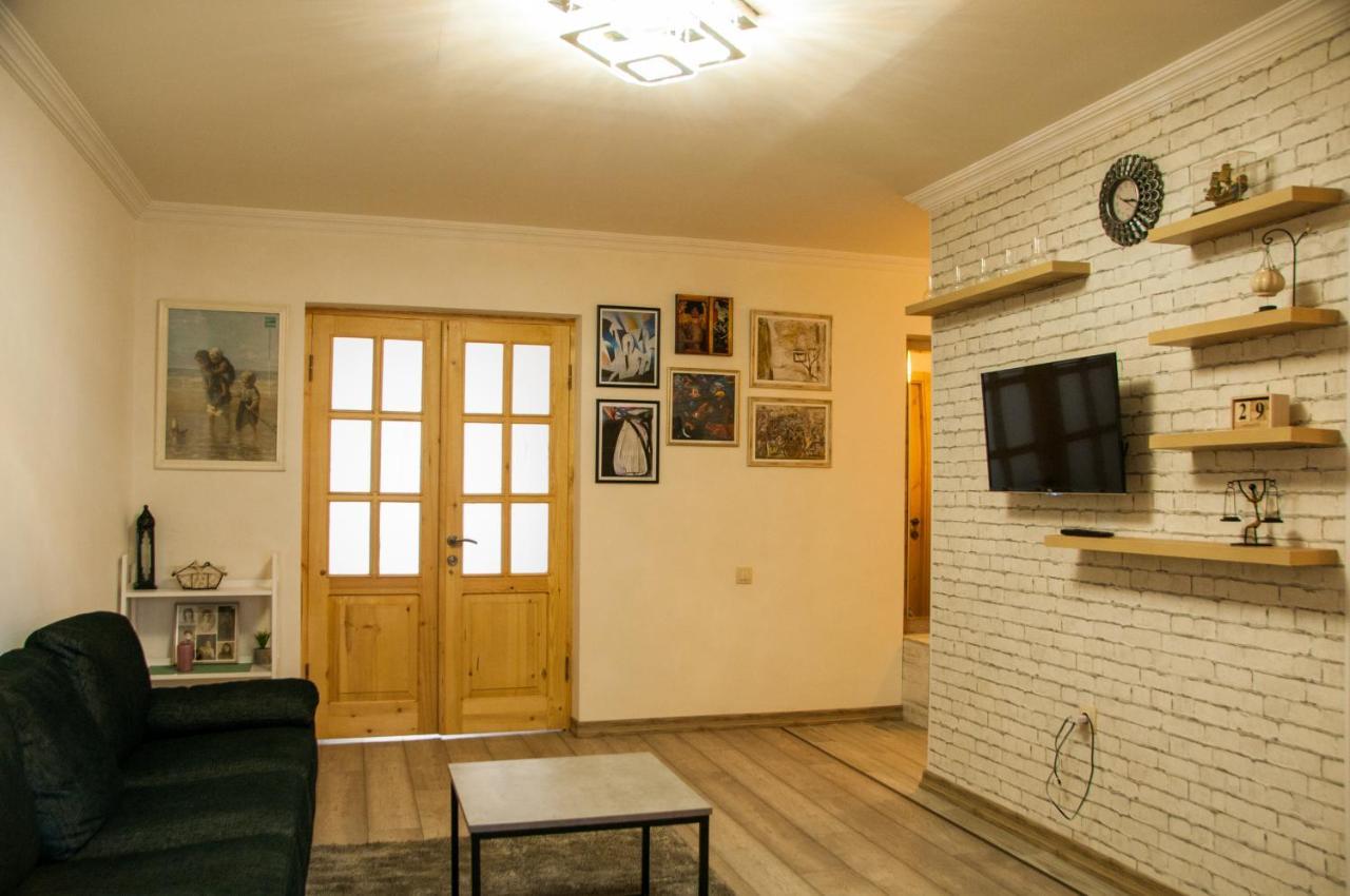 Apartment Near Church Tbilisi Luaran gambar
